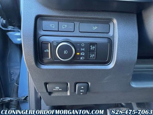 Used 2023 Ford F450 Lariat image 26