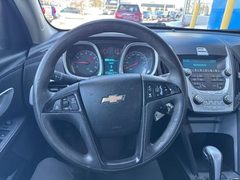 Used 2013 Chevrolet Equinox LS image 18