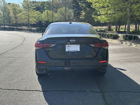 Certified 2025 Nissan Sentra SR w/ Midnight Edition FWD image 8