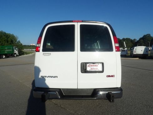 Used 2025 GMC Savana 2500 w/ Driver Convenience Package RWD image 6