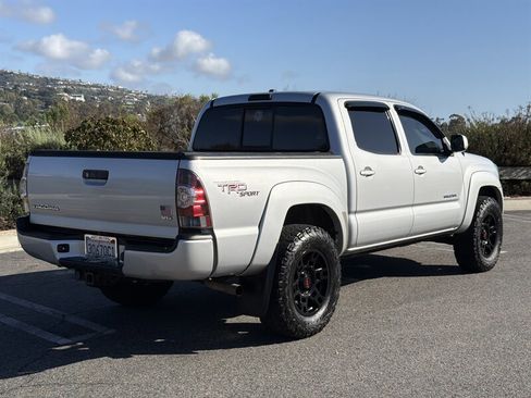 Used 2011 Toyota Tacoma PreRunner w/ TRD Sport Pkg w/JBL Audio image 6