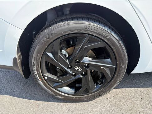 New 2026 Hyundai Elantra Sport FWD image 18