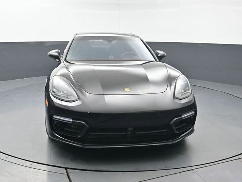 Used 2020 Porsche Panamera GTS image 9