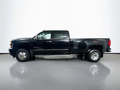 Used 2019 Chevrolet Silverado 3500 LTZ w/ Duramax Plus Package image 9