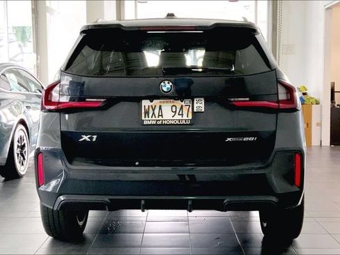 Used 2023 BMW X1 xDrive28i w/ M Sport Package AWD/4WD image 4