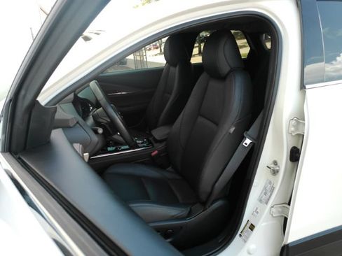 Used 2023 MAZDA CX-30 AWD 2.5 S w/ Premium Package image 6