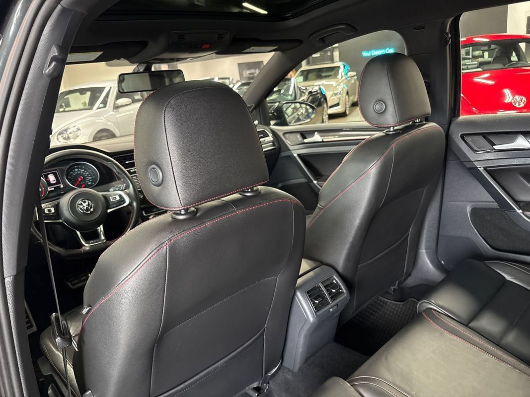 Used 2016 Volkswagen GTI SE w/ Lighting Package (SEL) FWD image 40