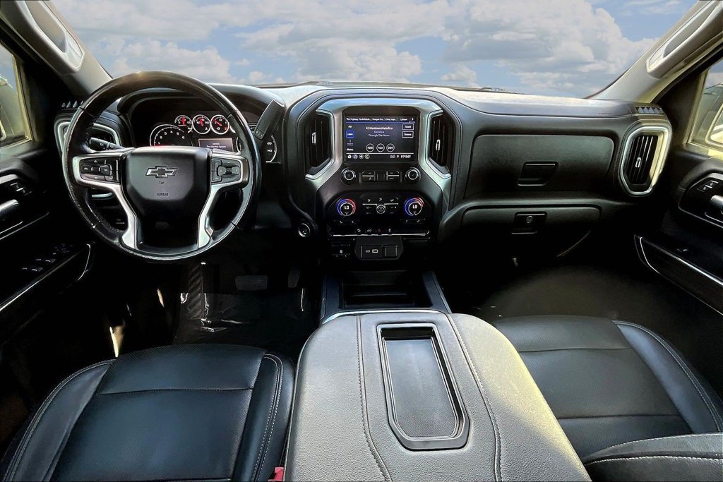 Used 2021 Chevrolet Silverado 1500 LT Trail Boss w/ Bed Protection Package AWD/4WD image 10