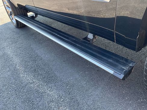 Used 2017 Cadillac Escalade ESV Platinum image 20