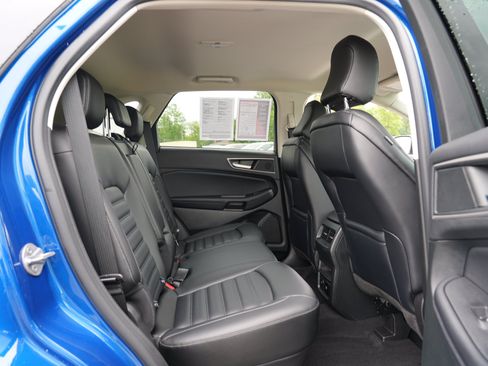 Used 2023 Ford Edge SEL w/ Convenience Package AWD/4WD image 30