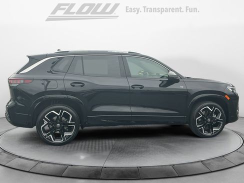 Certified 2025 Volkswagen Tiguan SEL R-Line image 10