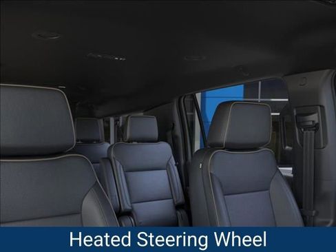 New 2026 Chevrolet Suburban Premier image 27