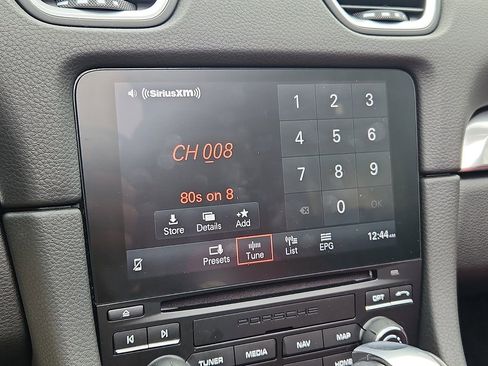 Used 2019 Porsche 718 Boxster S image 14