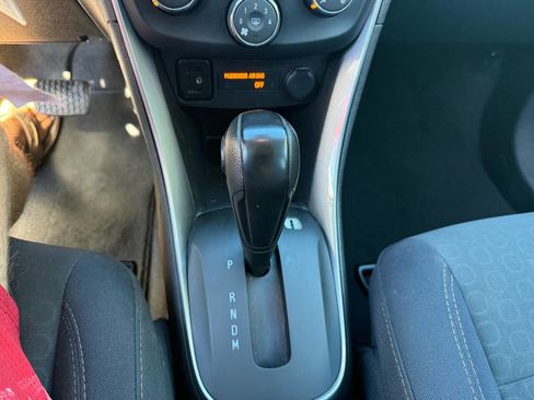 Used 2018 Chevrolet Trax LS image 24