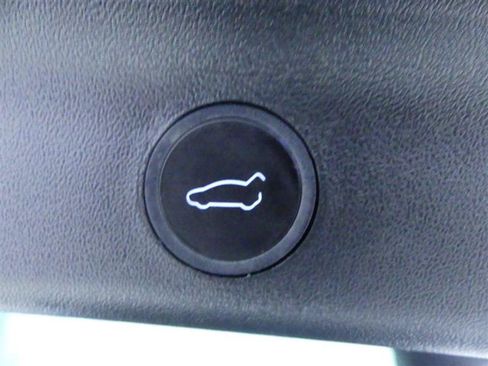 Used 2023 Tesla Model Y Long Range AWD/4WD image 30