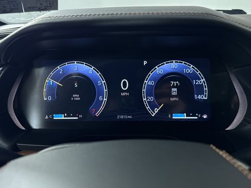 Used 2023 Jeep Grand Cherokee L Summit AWD/4WD image 12
