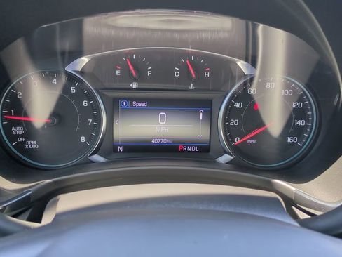 Used 2024 Chevrolet Equinox RS FWD image 20