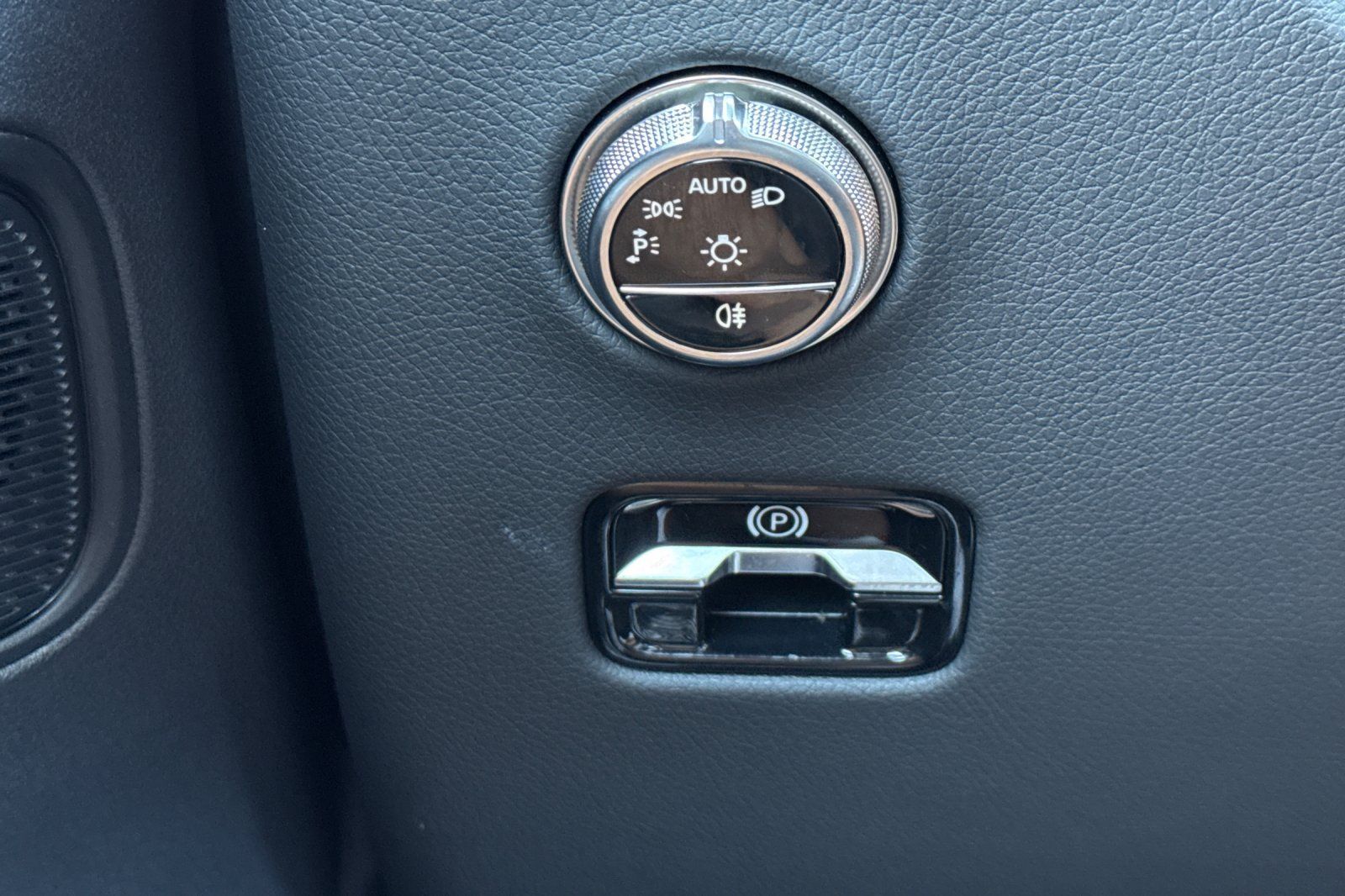 Used 2026 Mercedes-Benz GLC 300 4MATIC image 34