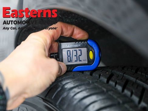 Used 2020 Ford Edge SEL image 29