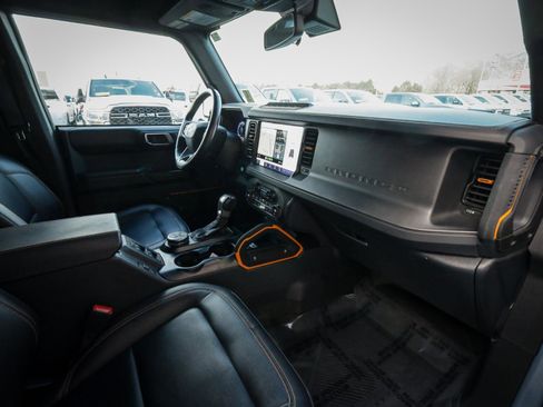 Used 2024 Ford Bronco Badlands image 21