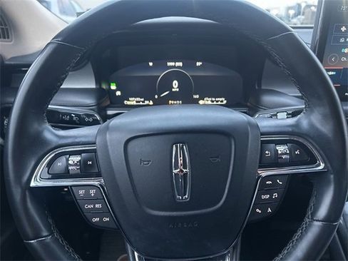 Used 2021 Lincoln Nautilus AWD w/ Equipment Group 101A image 12