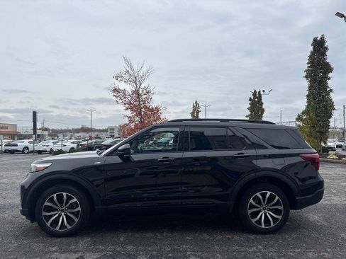 Used 2023 Ford Explorer ST-Line w/ Class IV Trailer Tow Package image 16