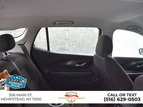 Used 2024 GMC Terrain SLE AWD/4WD image 25