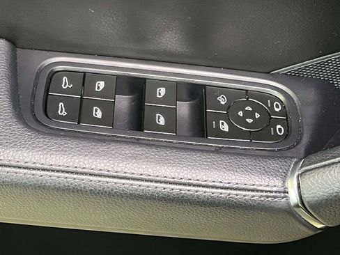 Certified 2023 Porsche Cayenne AWD/4WD image 35