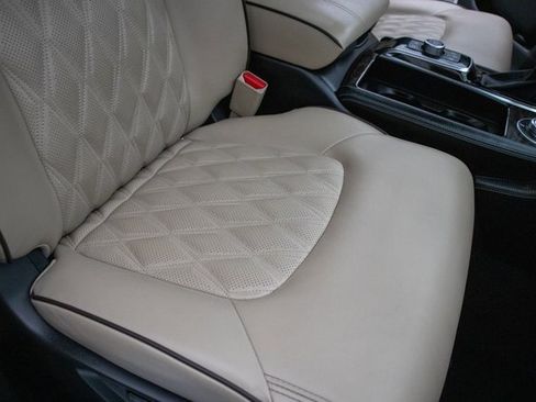 Used 2024 Nissan Armada Platinum w/ Captain's Chairs Package image 17