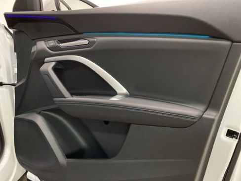 Used 2025 Audi Q5 Premium w/ Convenience Package image 77