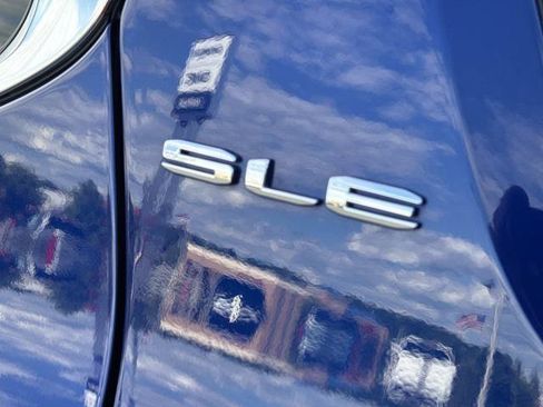 Used 2023 GMC Acadia SLE w/ Driver Convenience Package AWD/4WD image 37