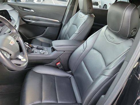 Used 2024 Cadillac XT4 Premium Luxury image 16