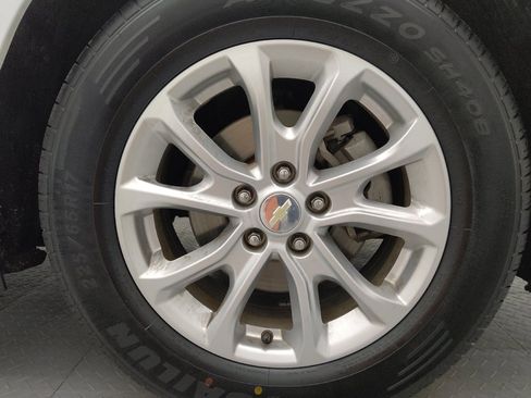 Used 2019 Chevrolet Equinox LS w/ LS Convenience Package FWD image 31