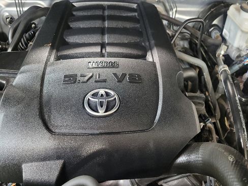 Used 2016 Toyota Tundra SR5 w/ SR5 Upgrade Package RWD image 30