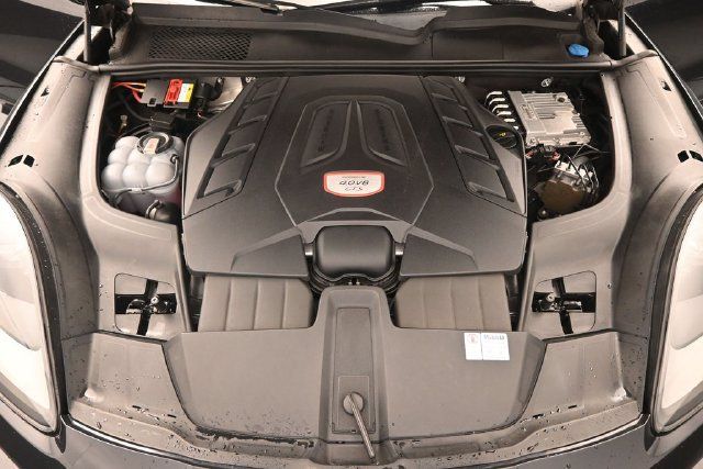 Used 2021 Porsche Cayenne GTS AWD/4WD image 22
