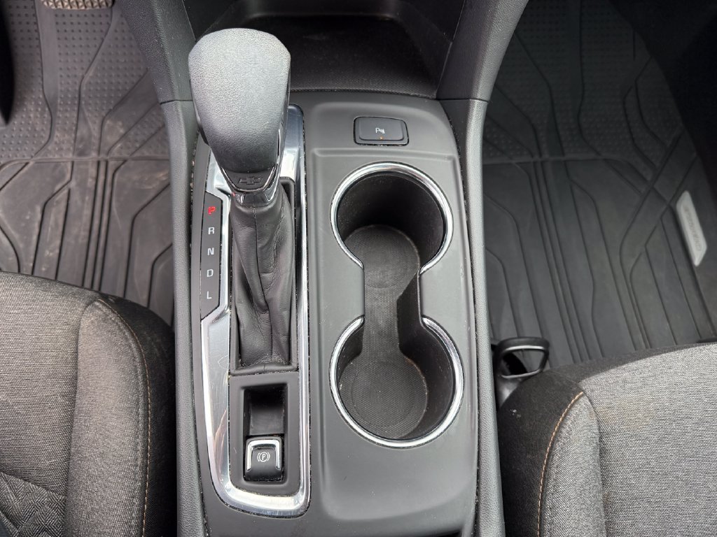 Certified 2024 Chevrolet Equinox LT w/ LPO, Floor Liner Package FWD image 25