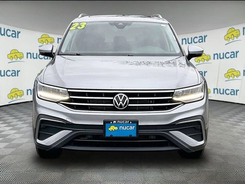 Used 2023 Volkswagen Tiguan SE image 2