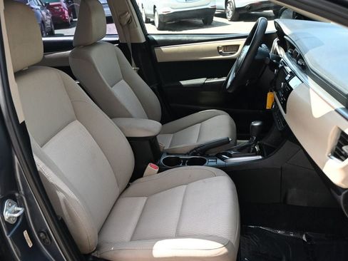 Used 2014 Toyota Corolla LE FWD image 19