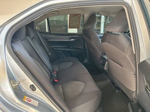 Used 2019 Toyota Camry LE image 22