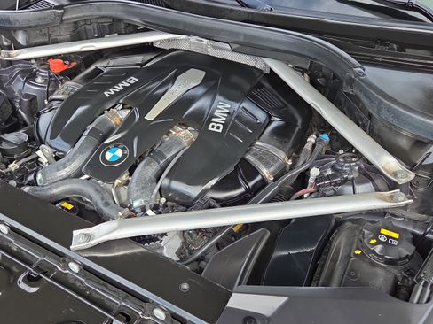 Used 2019 BMW X5 xDrive50i w/ Parking Assistance Package image 40