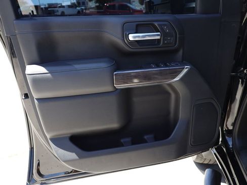 Used 2021 Chevrolet Silverado 2500 LTZ AWD/4WD image 10