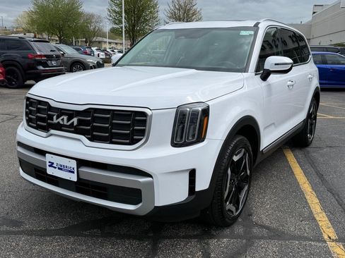 Used 2025 Kia Telluride S AWD/4WD image 8