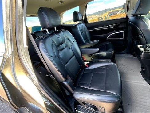 Used 2022 Kia Telluride S AWD/4WD image 25