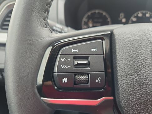 Used 2025 Honda Odyssey EX-L image 18