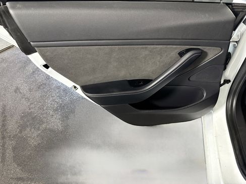 Used 2019 Tesla Model 3 Mid Range RWD image 25