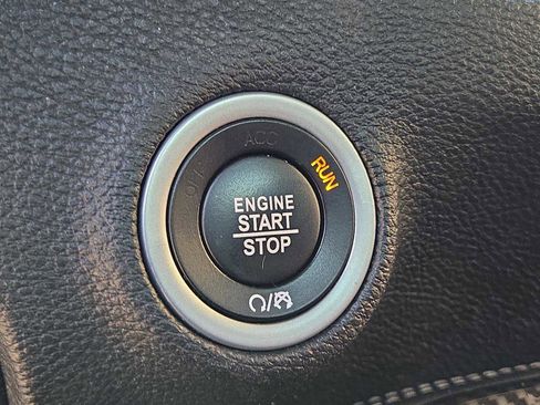 Used 2022 Dodge Challenger SXT w/ Blacktop Package image 27