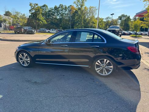 Used 2018 Mercedes-Benz C 300 Sedan image 4