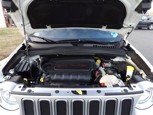 Used 2015 Jeep Renegade Limited image 26