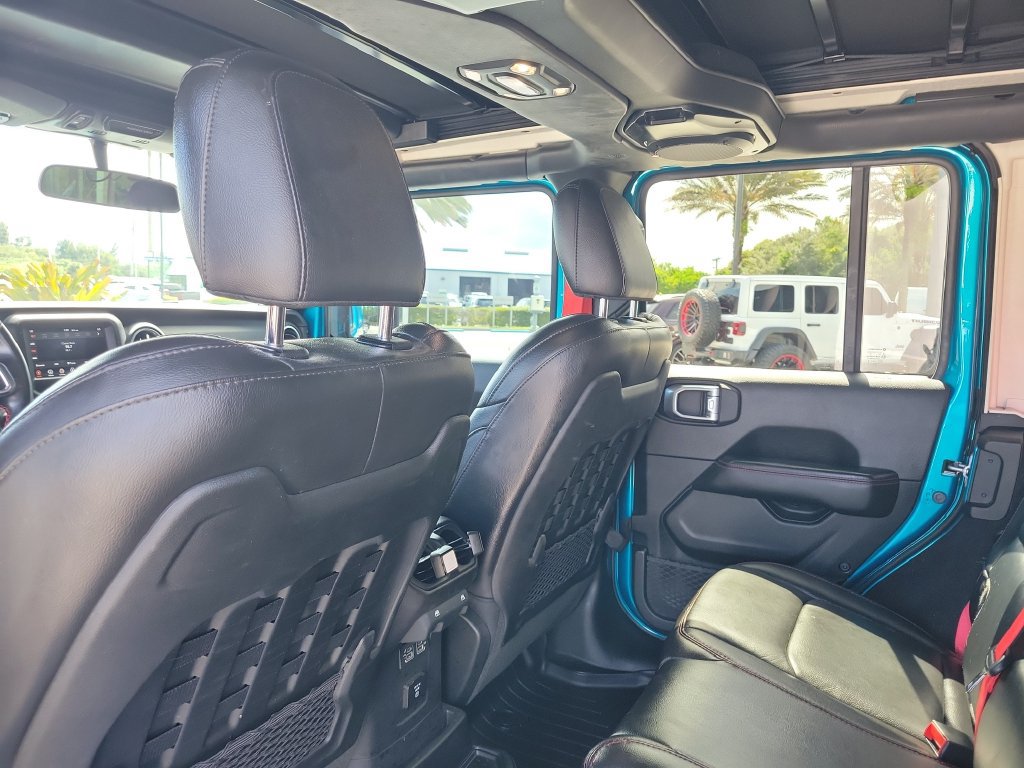 Used 2020 Jeep Wrangler Unlimited Rubicon w/ Quick Order Package 28Y Recon AWD/4WD image 16