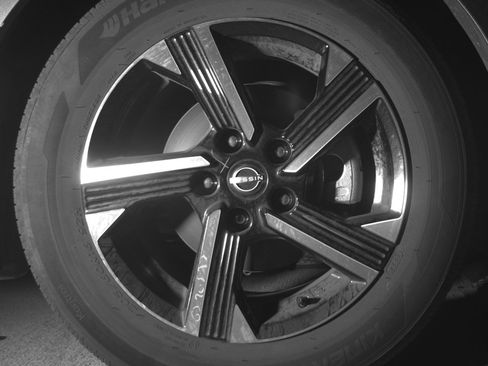 Used 2025 Nissan Sentra SV FWD image 10